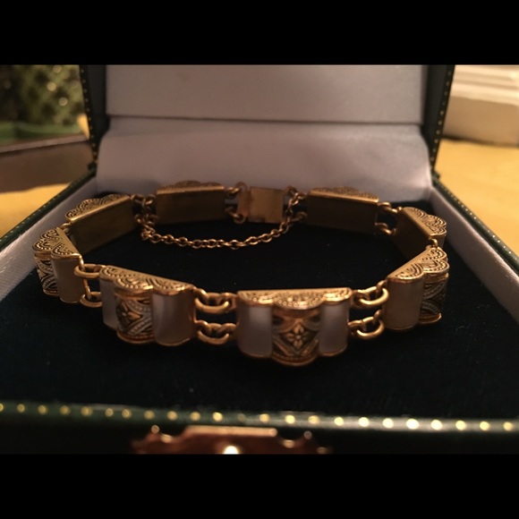 Jewelry - Antique 1920s genuine mother of pearl bracelet